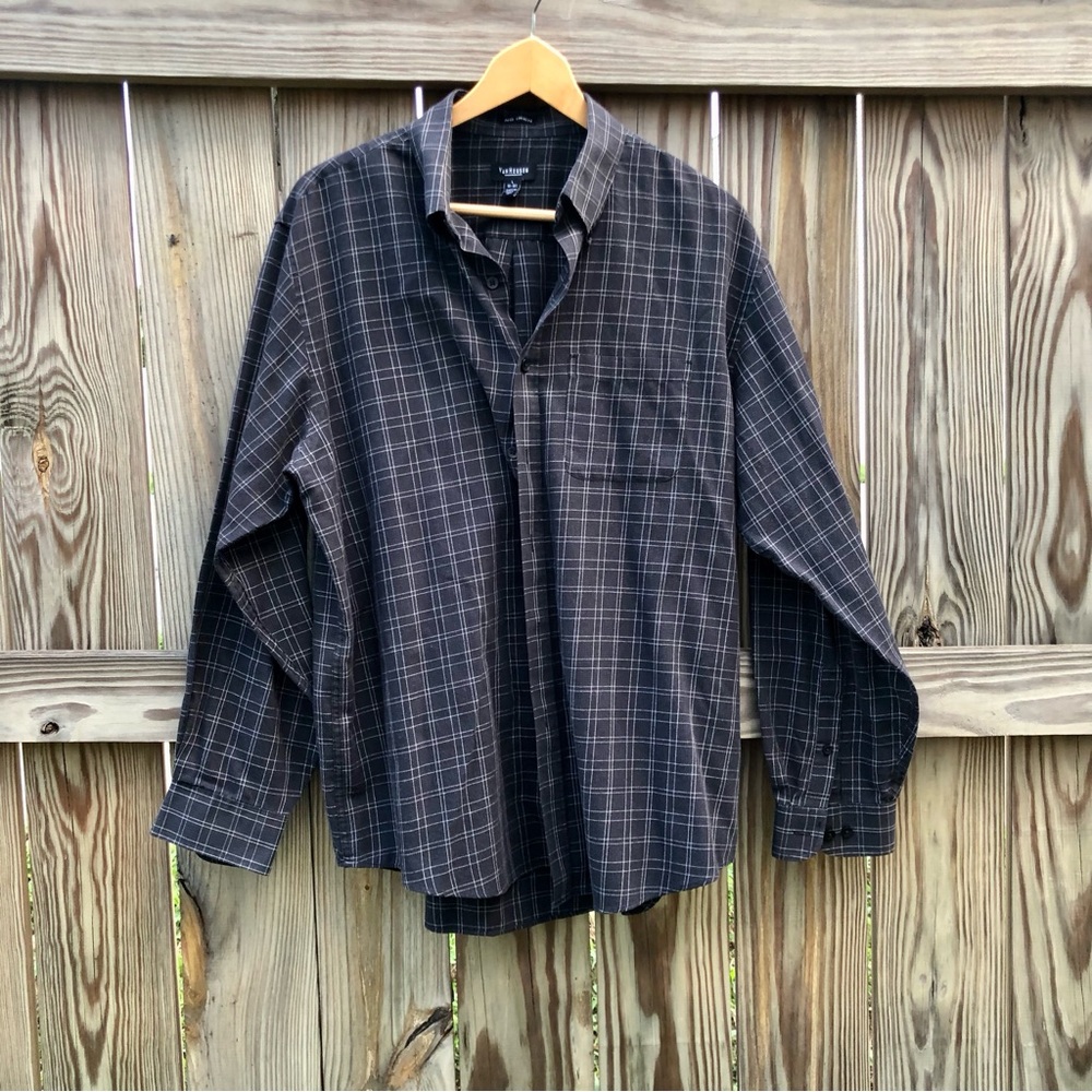 Van Heusen Studio Shirt Size L Black & White Sleeve No Iron 16-16.5”